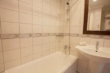 Resort Adin 5*